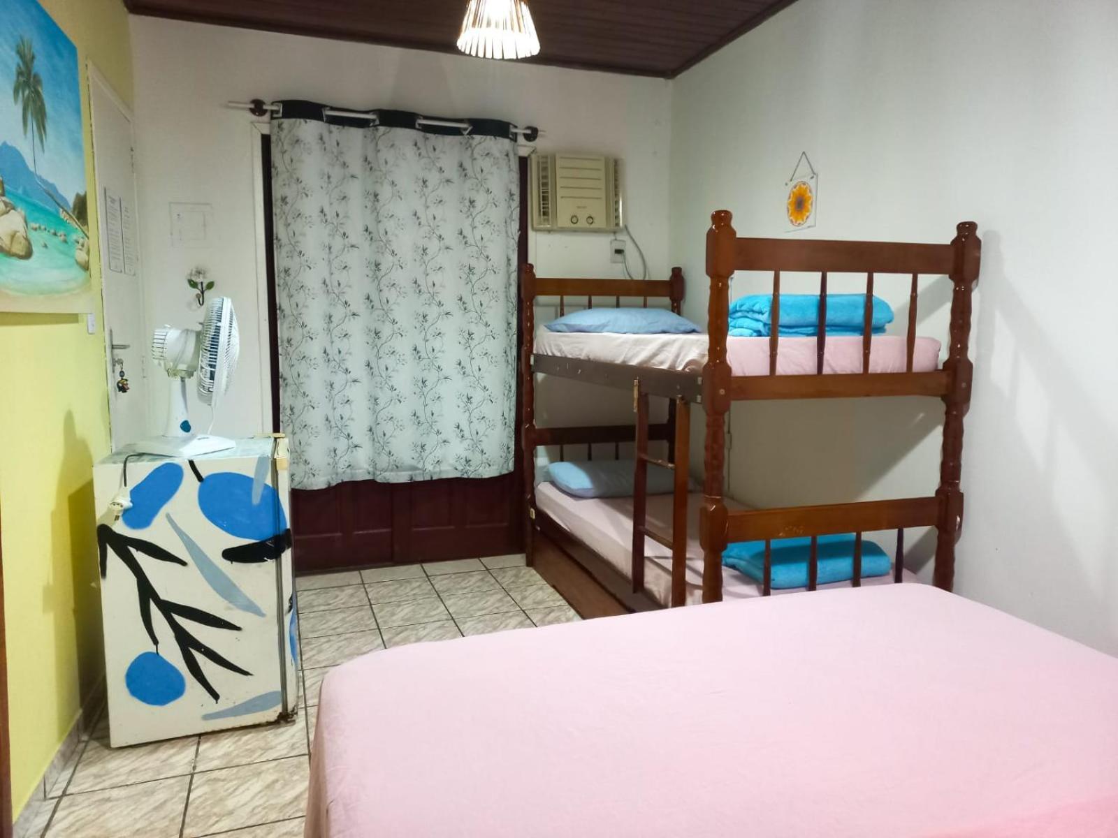 Hostel E Pousada Blue Lagoon Vila do Abraao Room photo